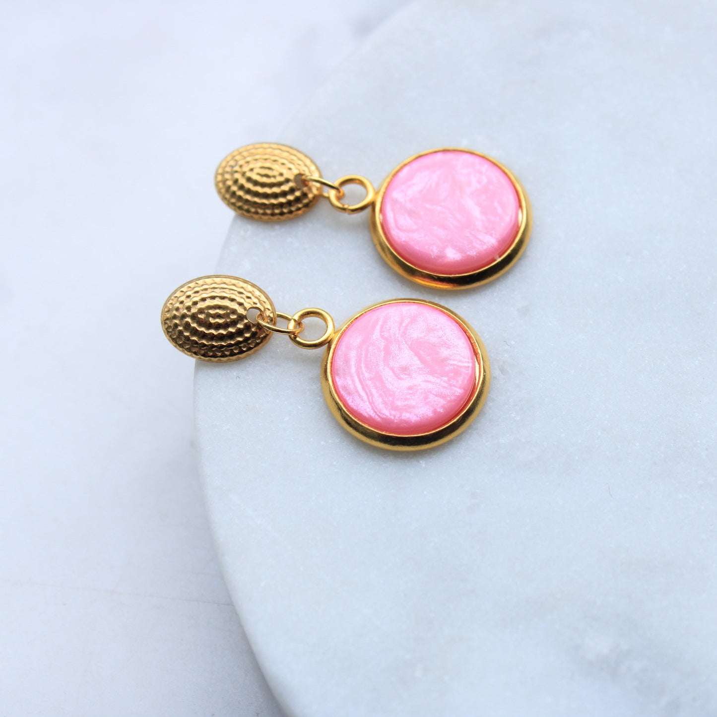 Goldene Ohrringe mit Stein in Pink, Ohrstecker, Edelstahl