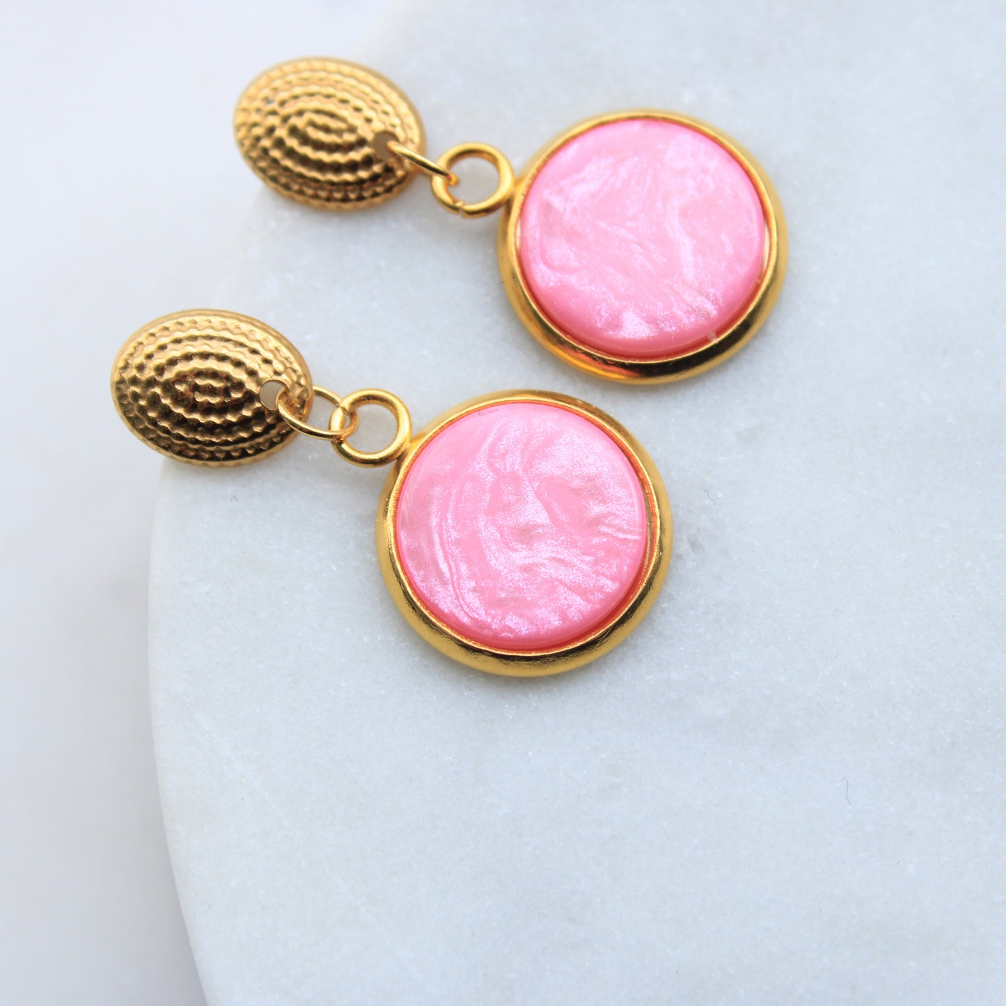 Goldene Ohrringe mit Stein in Pink, Ohrstecker, Edelstahl