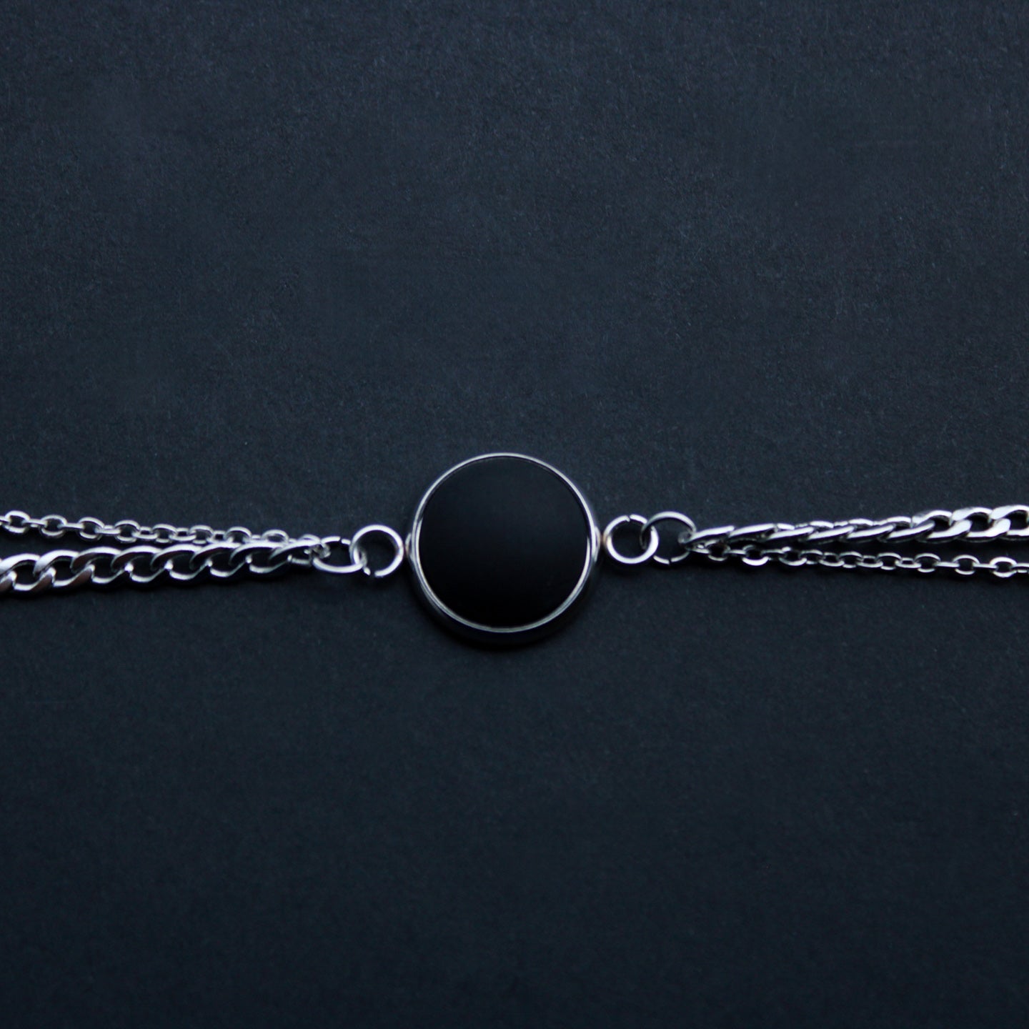 Armband in Silber mit Stein in Schwarz Matt