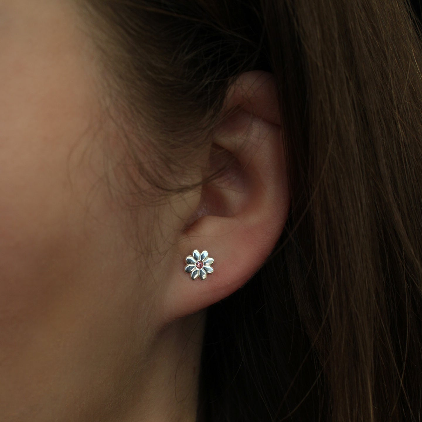 Ohrstecker 925er Silber, Blume mit kleinem Kristall in rosa