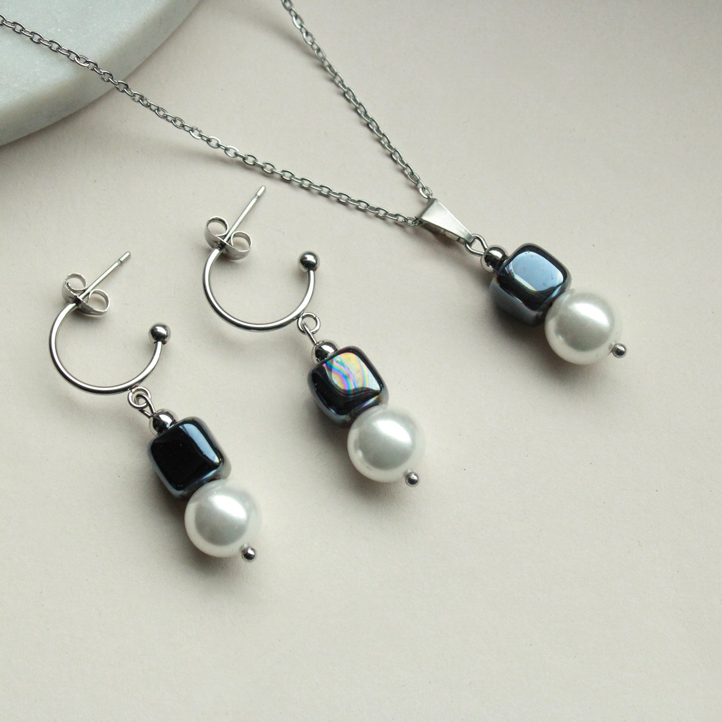 Halskette Silber mit Keramikperle in Schwarz, Muschelkernperle, Edelstahl