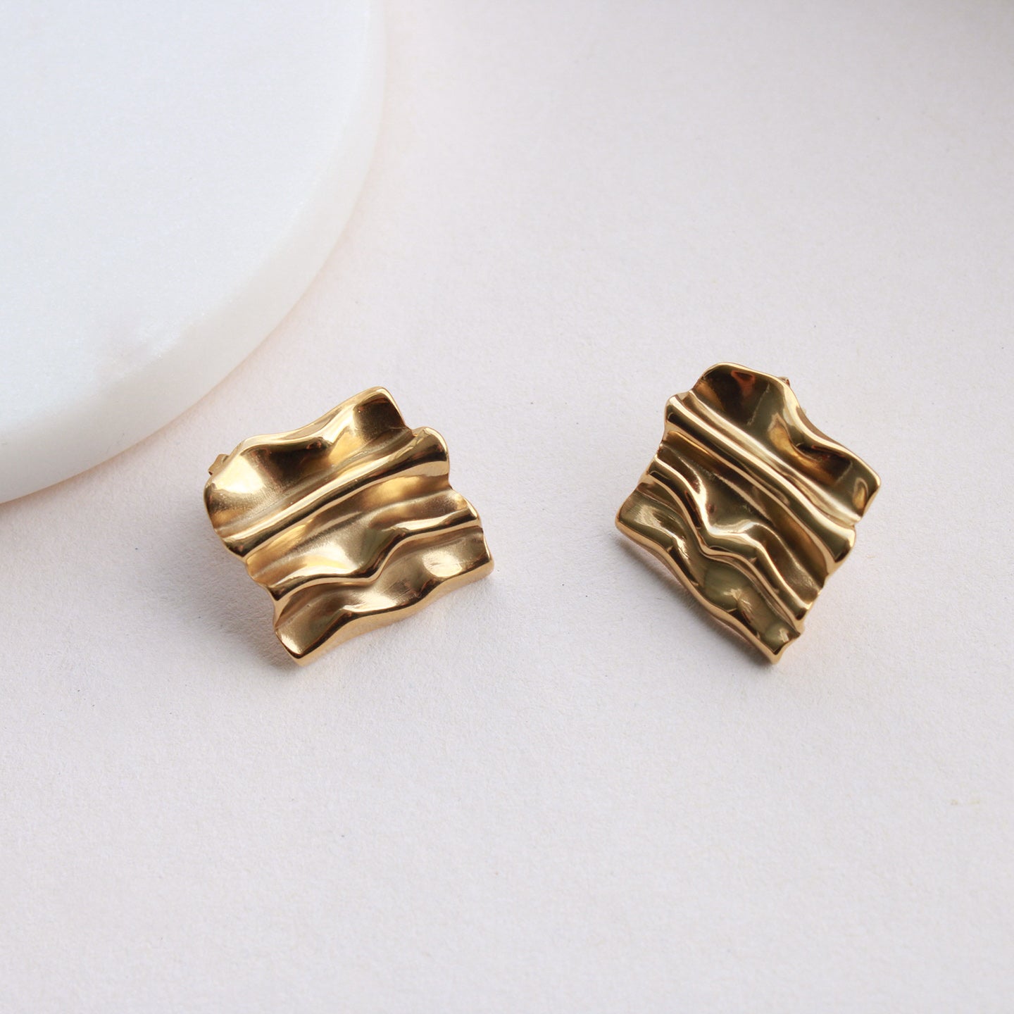 Große quadratische Ohrringe in Gold aus Edelstahl, Ohrstecker