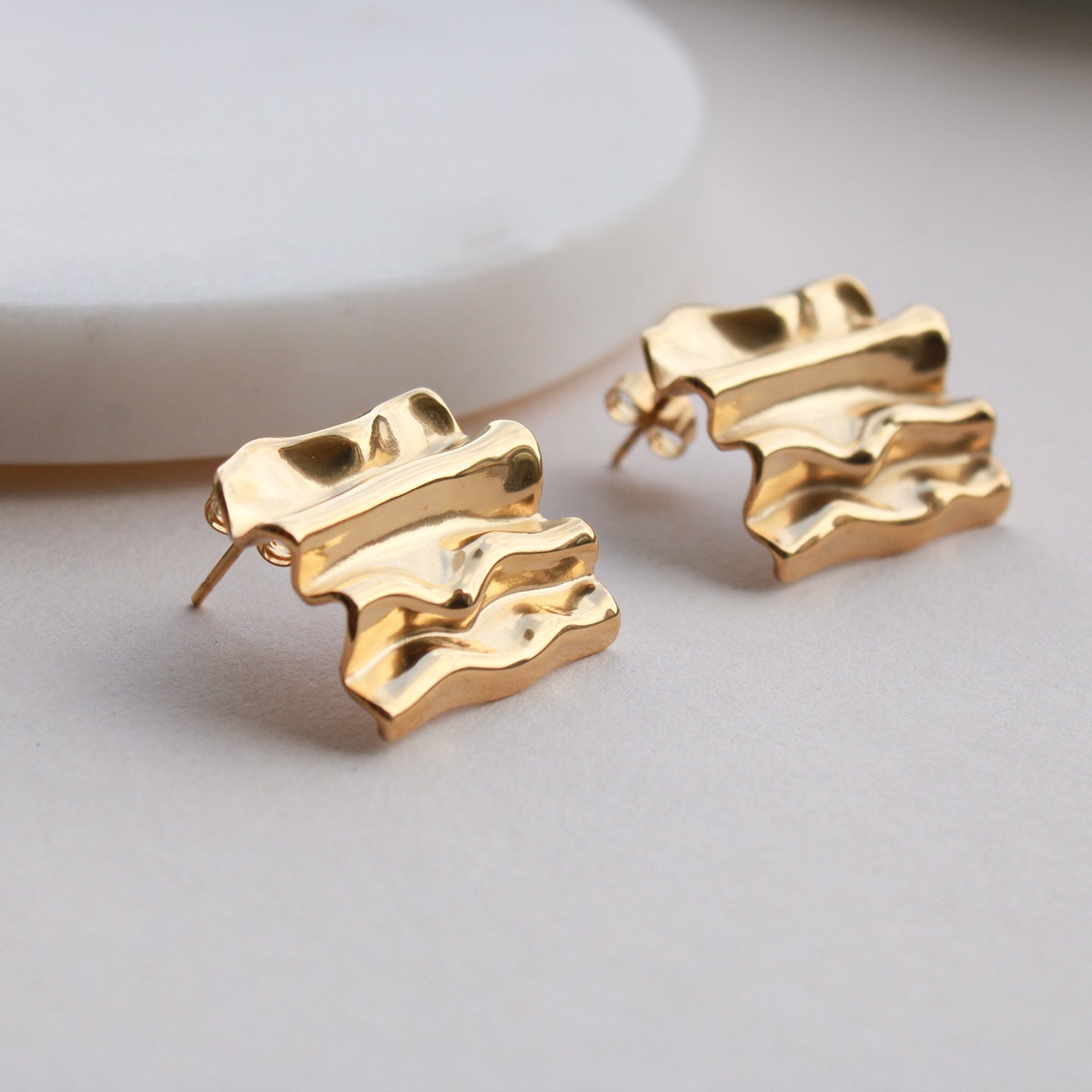 Große quadratische Ohrringe in Gold aus Edelstahl, Ohrstecker