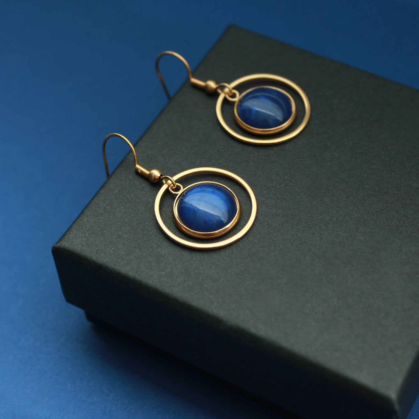 Ohrringe Gold und Königsblau mit Kreis Anhänger, Edelstahl