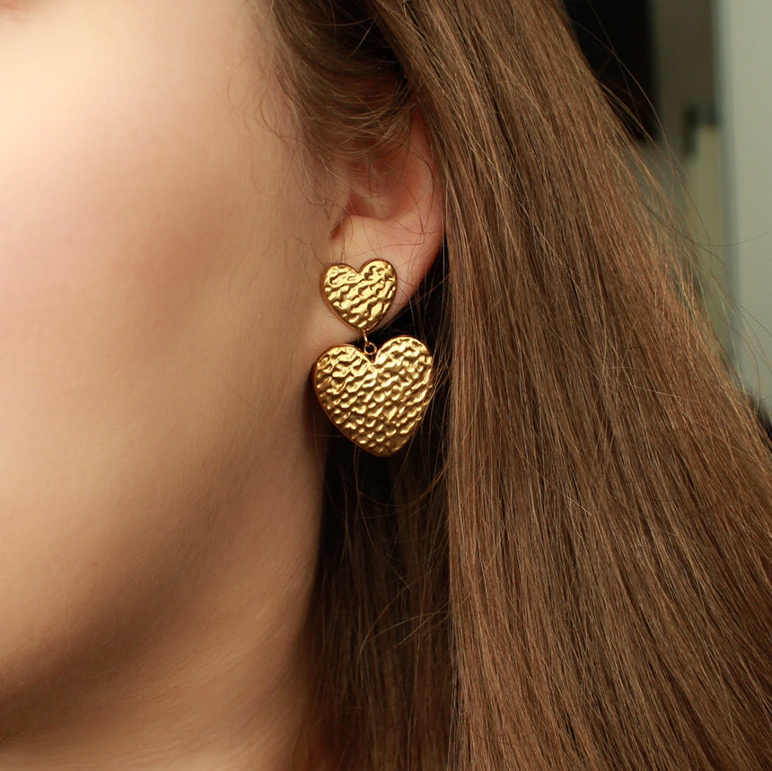 Herz-Ohrringe in Gold aus Edelstahl, Statement Ohrringe