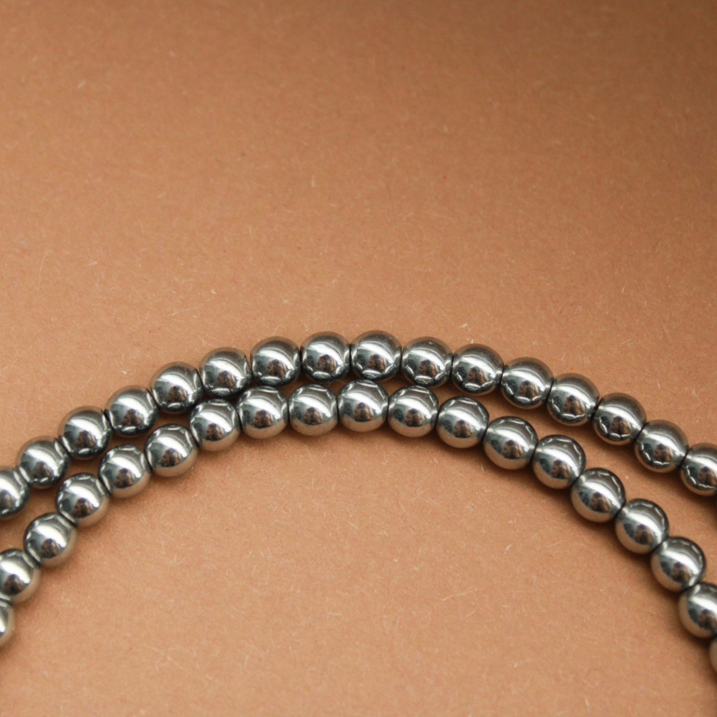 Hämatit Halkette, schlichte graue Kette mit Perlen und Edelstahl