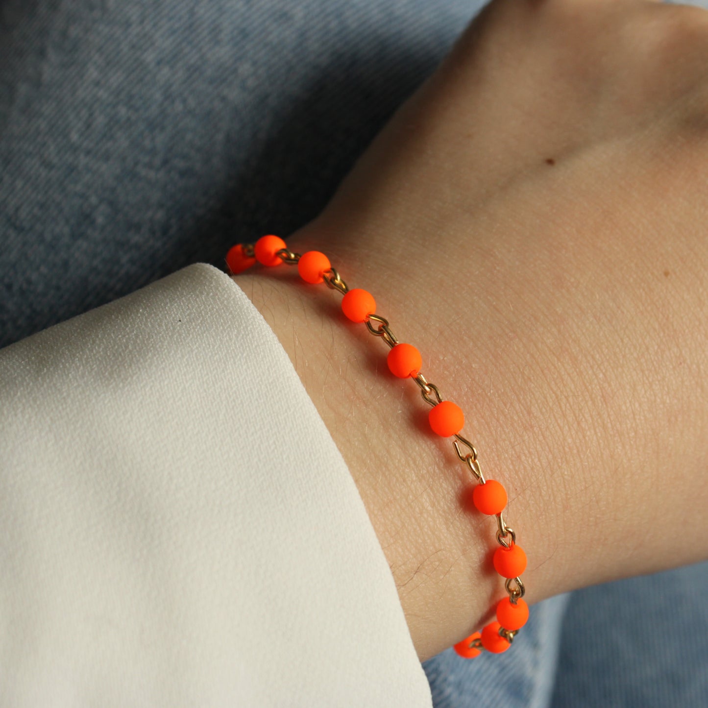 Armband Gold mit kleinen Perlen in Orange, Neon, Edelstahl