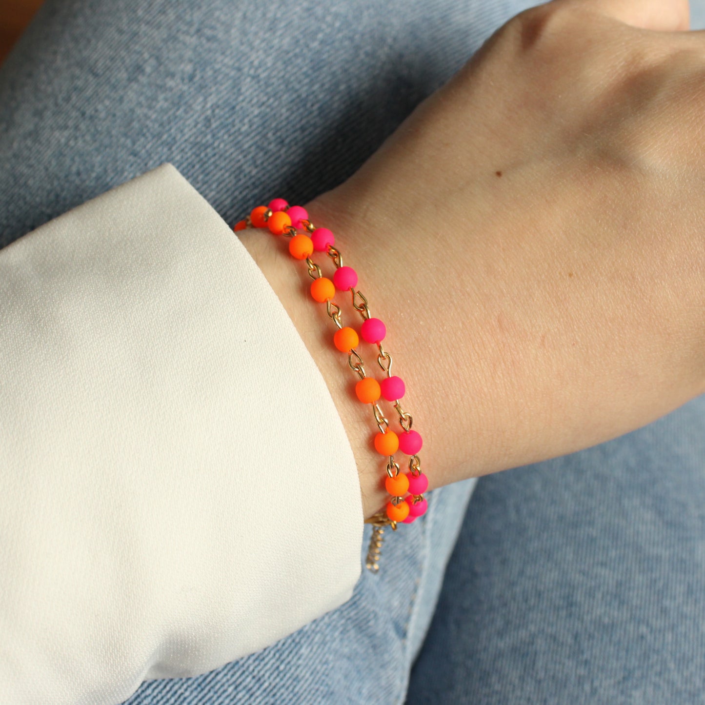 Armband Gold mit kleinen Perlen in Orange, Neon, Edelstahl