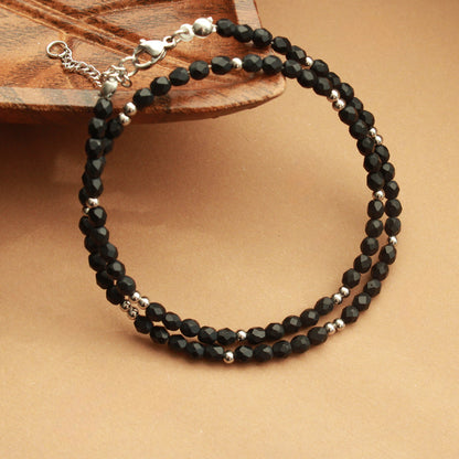 Schwarze Perlenkette mit Edelstahlperlen in Silber