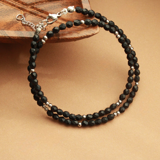 Schwarze Perlenkette mit Edelstahlperlen in Silber