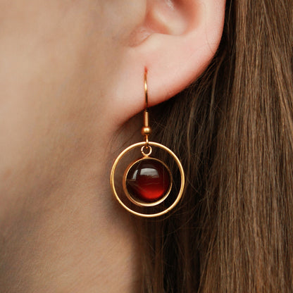 Edelstahl-Ohrringe in Gold mit braunem Stein