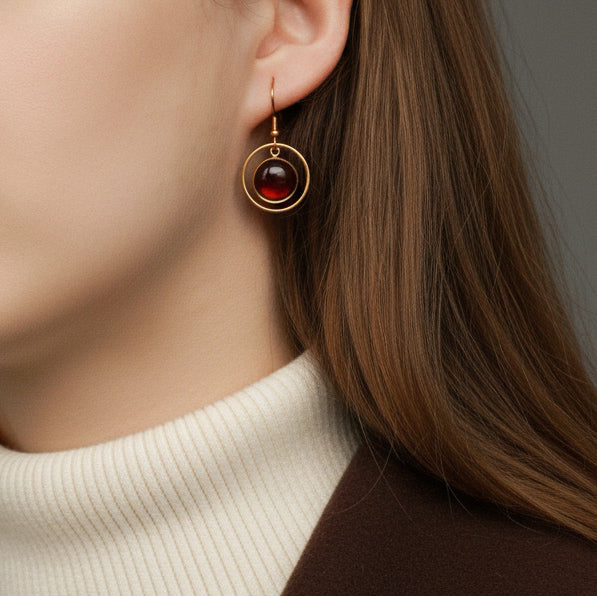 Edelstahl-Ohrringe in Gold mit braunem Stein