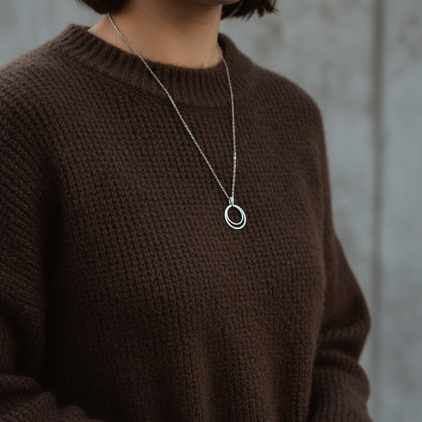 Halskette aus Edelstahl mit Doppelkreis-Anhänger