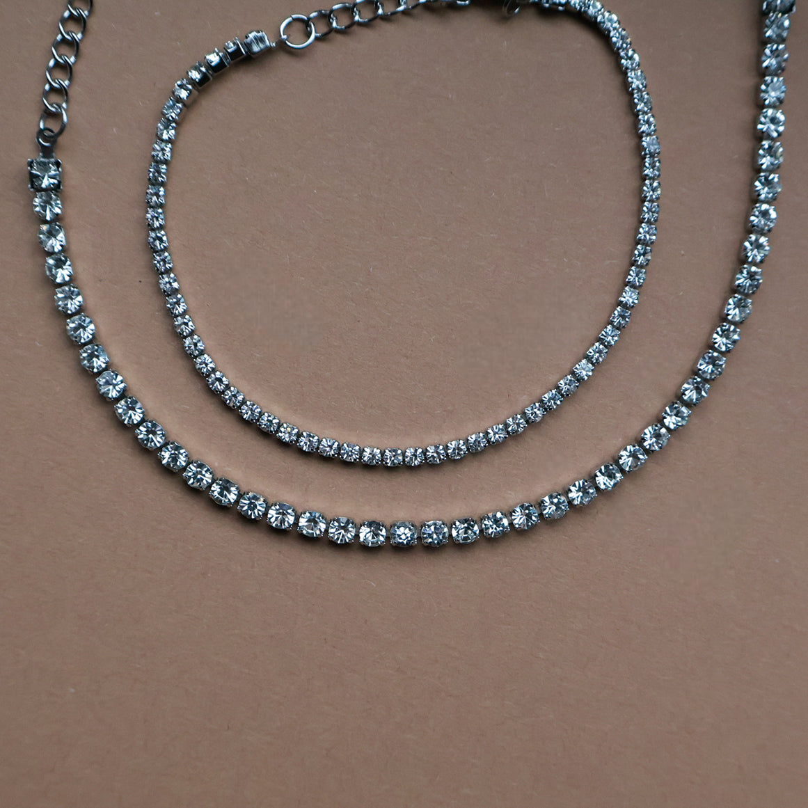 Funkelndes Tennisarmband in Silber aus Edelstahl