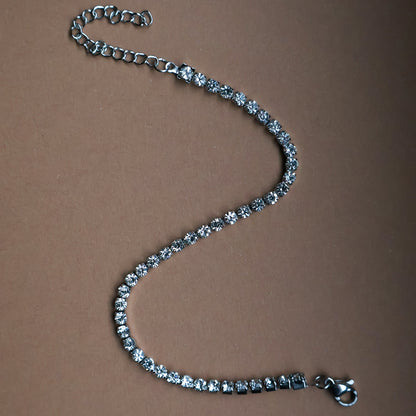 Funkelndes Tennisarmband in Silber aus Edelstahl