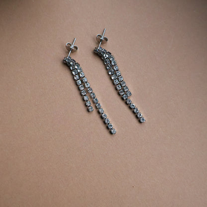 Funkelnde Ohrringe in Silber aus Edelstahl, Strass-Ohrstecker