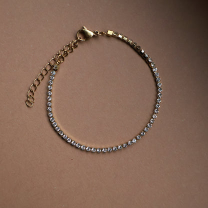 Funkelndes Tennisarmband in Gold aus Edelstahl