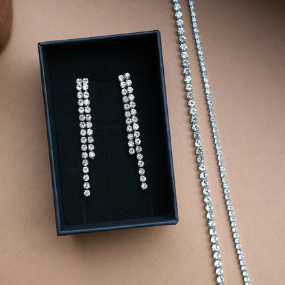 Funkelnde Ohrringe in Silber aus Edelstahl, Strass-Ohrstecker