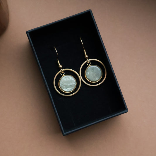 Ohrringe Gold und Jadegrün mit Kreis Anhänger, Edelstahl