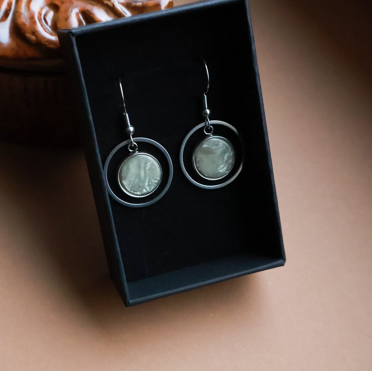 Ohrringe Silber und Jadegrün mit Kreis Anhänger, Edelstahl