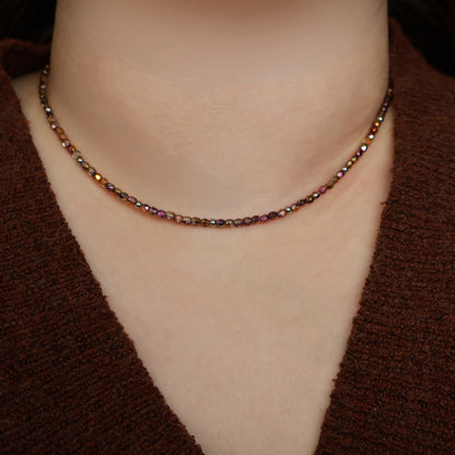 Halskette Ember in funkelnden Erdtönen, Handgefertigte Perlenkette aus Edelstahl in Silber