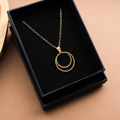 Halskette aus Edelstahl mit Doppelkreis-Anhänger, Gold