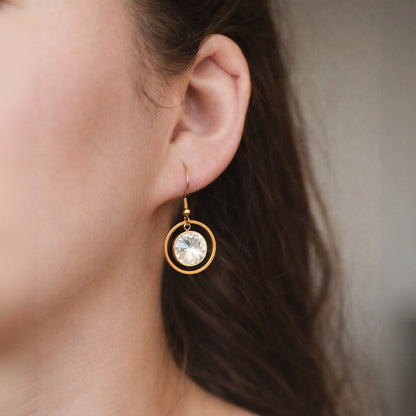 Ohrringe in Gold mit Zirkonia-Steinen und Kreis Anhänger, Edelstahl