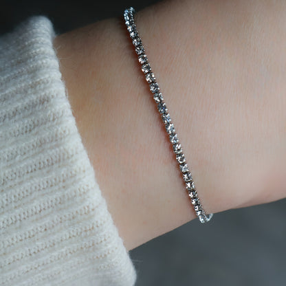 Funkelndes Tennisarmband in Silber aus Edelstahl