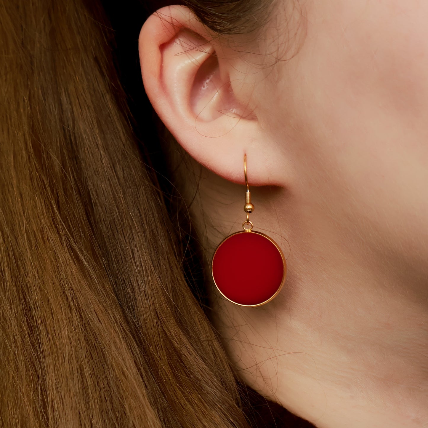 Runde Ohrringe in Rot Matt und Gold aus Edelstahl