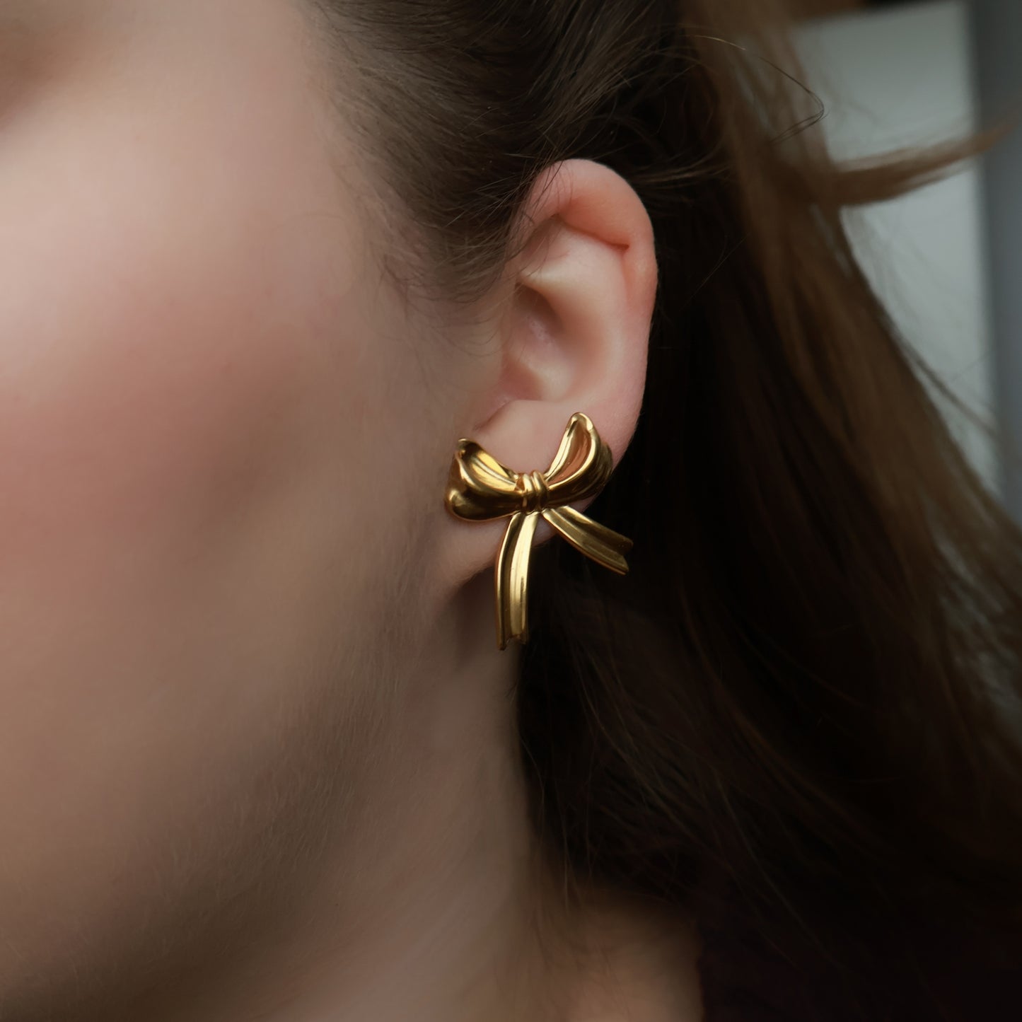 Schleifen-Ohrringe in Gold aus Edelstahl