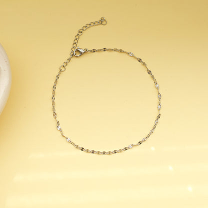 Silber Fußkettchen aus Edelstahl, filigraner Fußschmuck mit funkelnden Details