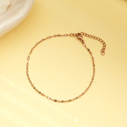 Roségold Fußkettchen aus Edelstahl, filigraner Fußschmuck mit funkelnden Details