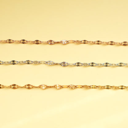 Silber Fußkettchen aus Edelstahl, filigraner Fußschmuck mit funkelnden Details