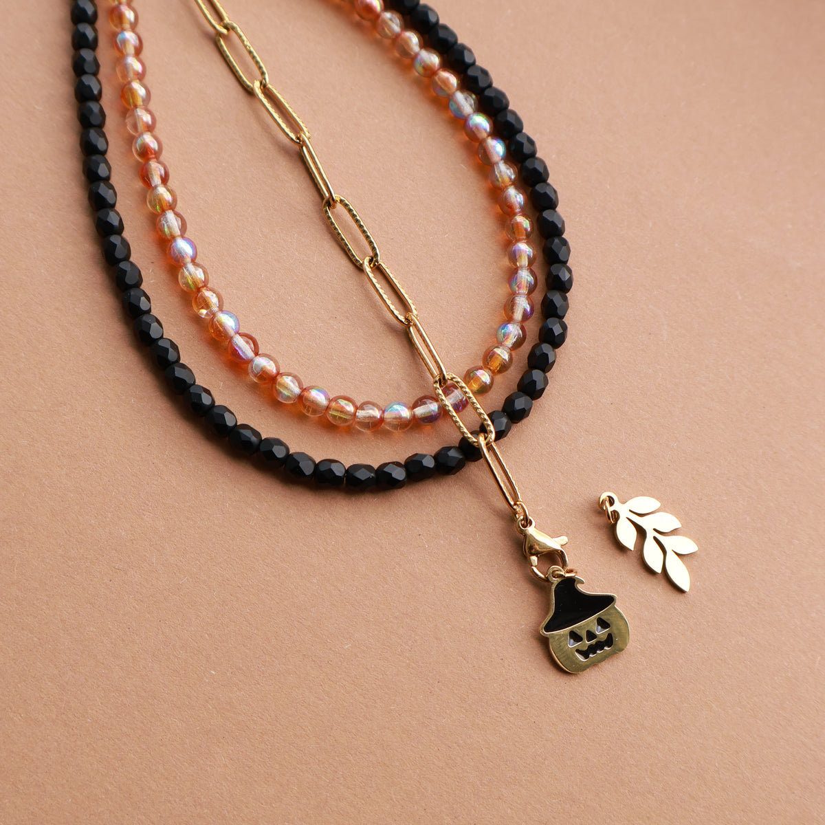Halloween Taschenanhänger mit Kürbis und Blatt-Anhänger, Gold, Schwarz und Orange
