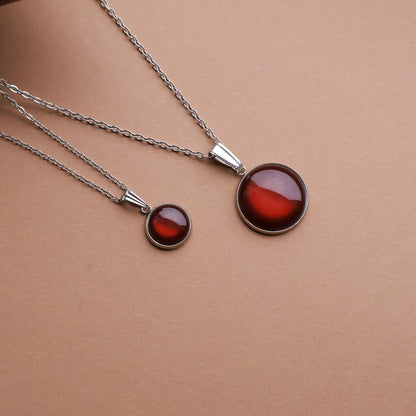 Silberne Halskette mit rundem Anhänger in Braun (1,2 cm), Edelstahl