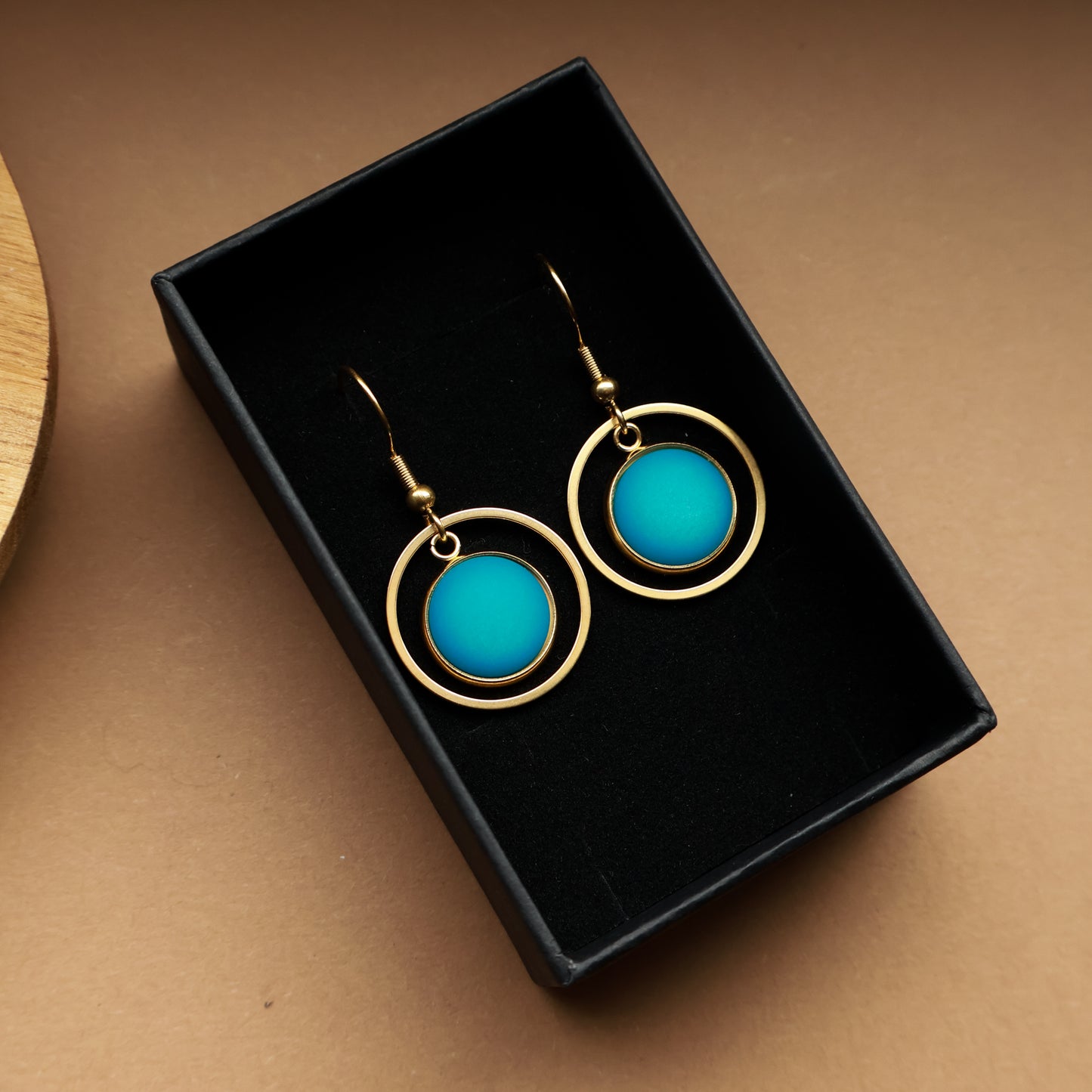 Ohrringe in Gold und Türkis Matt mit Kreis Anhänger, Edelstahl