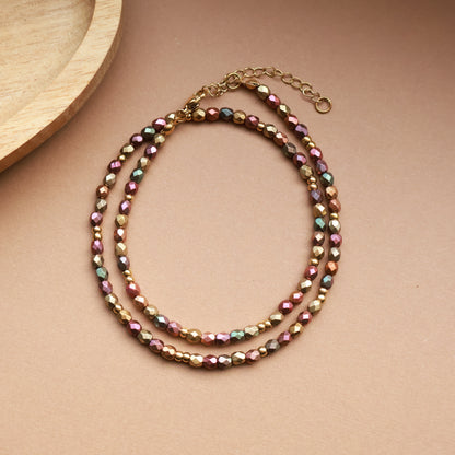 Perlenkette in warmen Erdtönen und Gold, Perlen mit Metallic-Matt Effekt