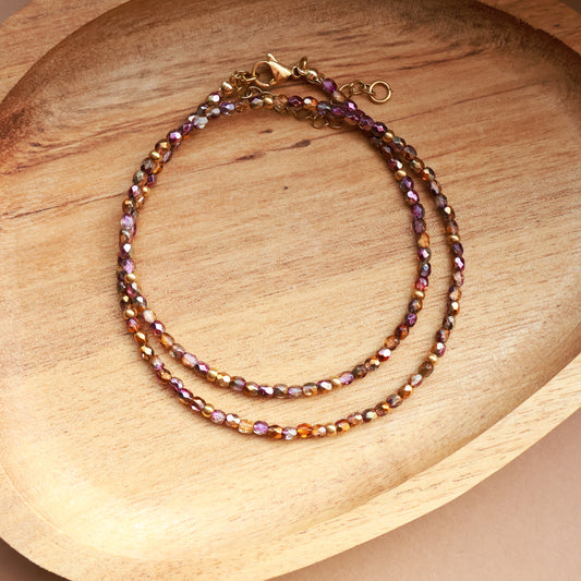 Halskette Ember in funkelnden Erdtönen, Handgefertigte Perlenkette mit vergoldetem Edelstahl