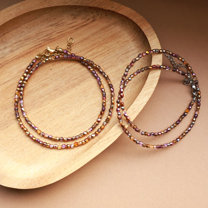 Halskette Ember in funkelnden Erdtönen, Handgefertigte Perlenkette mit vergoldetem Edelstahl