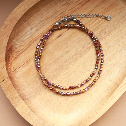Halskette Ember in funkelnden Erdtönen, Handgefertigte Perlenkette aus Edelstahl in Silber