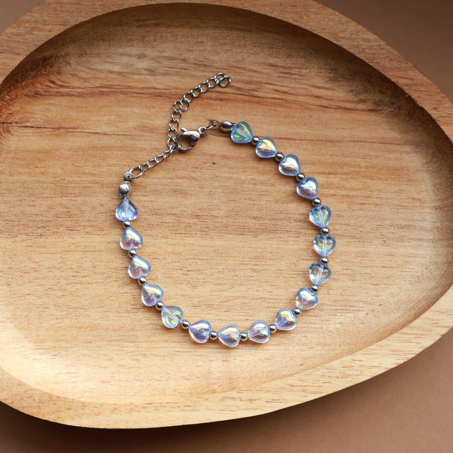 Armband mit Perlen in Herzform, Hellblau und Silber