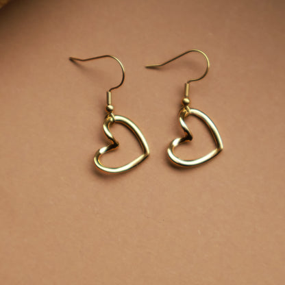 Herz Ohrringe in Gold aus Edelstahl, offenes Herz Design