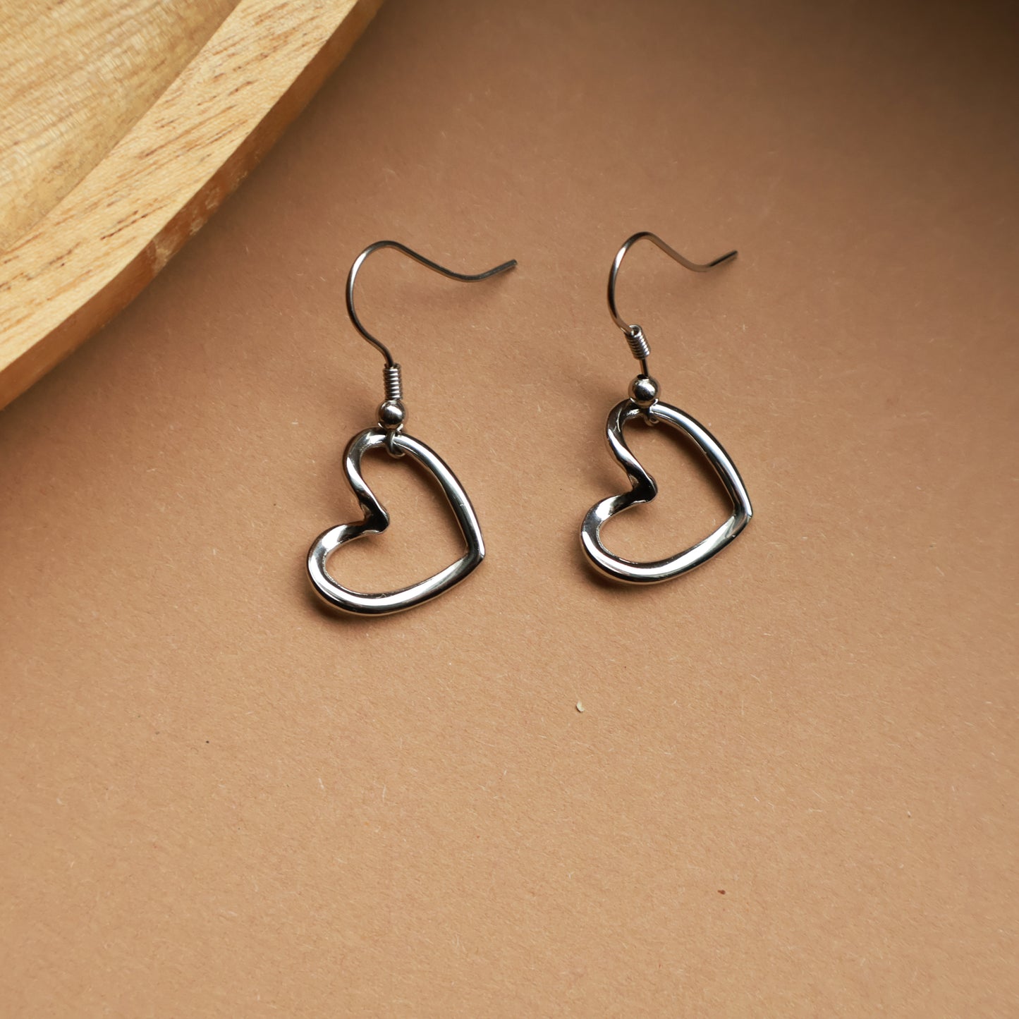 Herz Ohrringe in Silber aus Edelstahl, offenes Herz Design