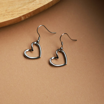 Herz Ohrringe in Silber aus Edelstahl, offenes Herz Design