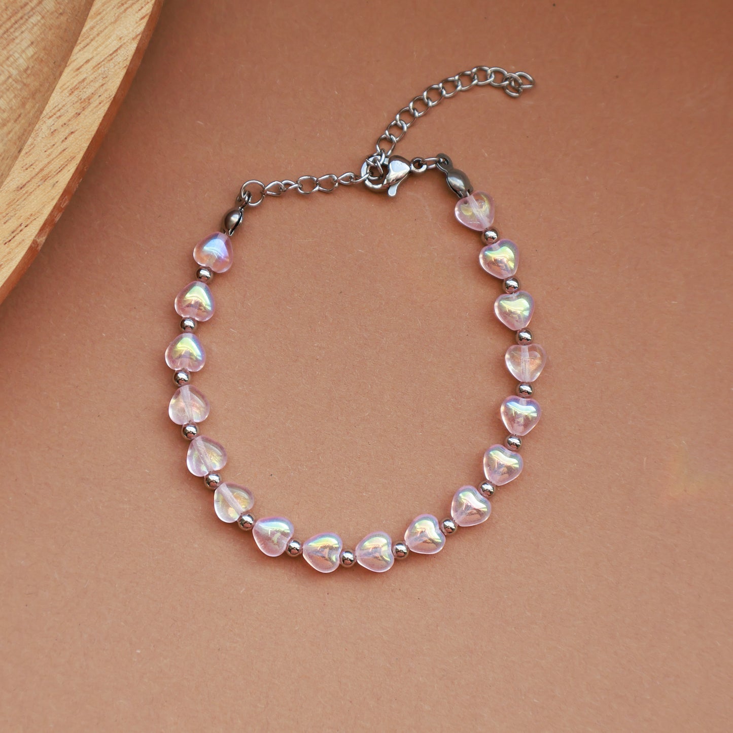 Armband mit Perlen in Herzform, Rosa und Silber