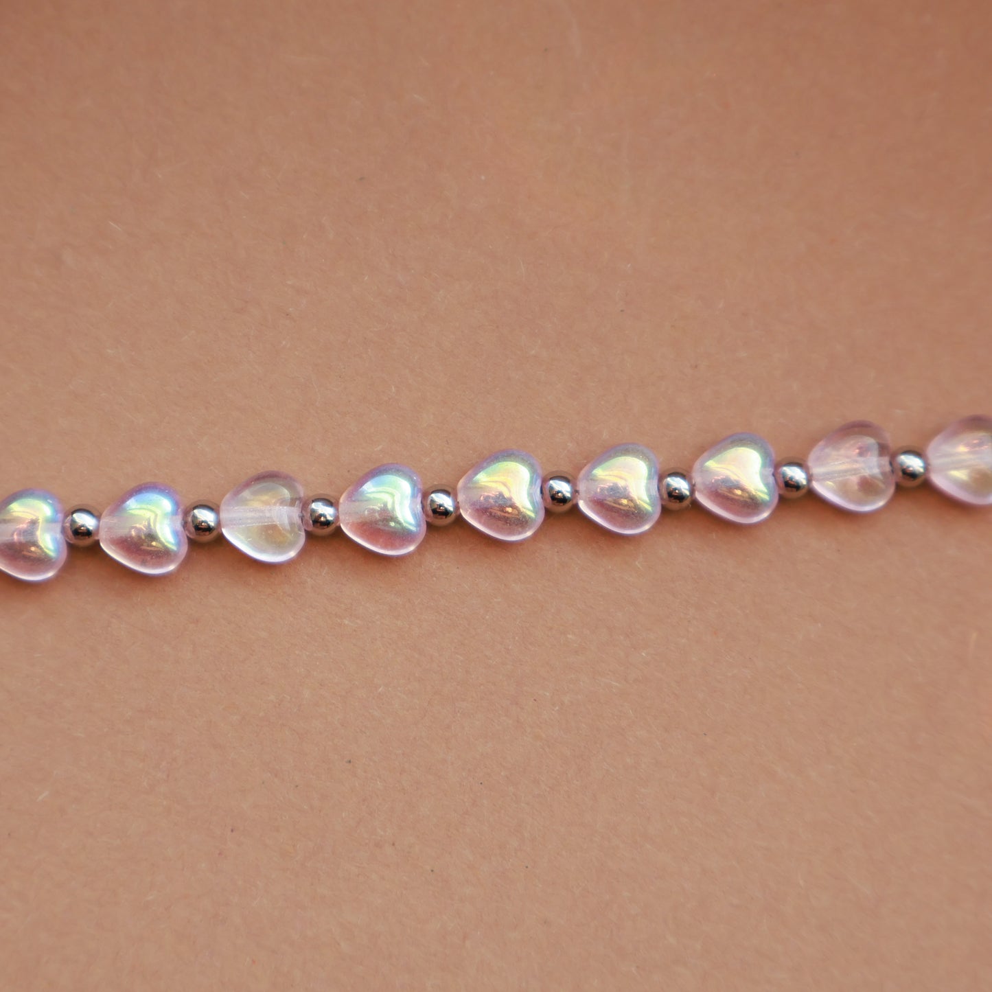 Armband mit Perlen in Herzform, Rosa und Silber