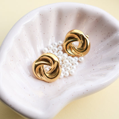 Ohrstecker in Gold aus Edelstahl, runde gedrehte Form