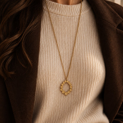 Lange Halskette in Gold mit großem Anhänger, Edelstahl