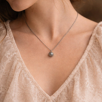 Silber Halskette mit strukturierter Kugel, Edelstahl