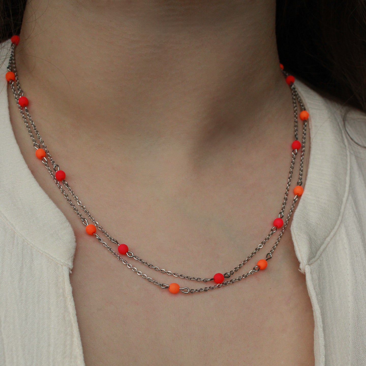 Halskette Silber mit kleinen Perlen in Orange, Neon Orange, Edelstahl